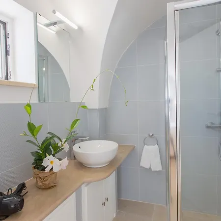 Casa Adelia Vista Mare Apartamento *